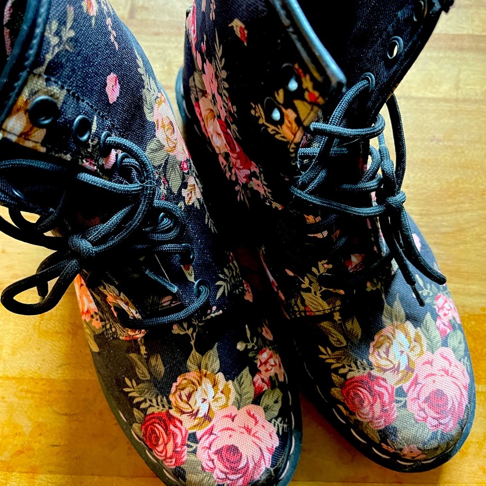 RARE Dr. Martens Black Victorian Floral Boots